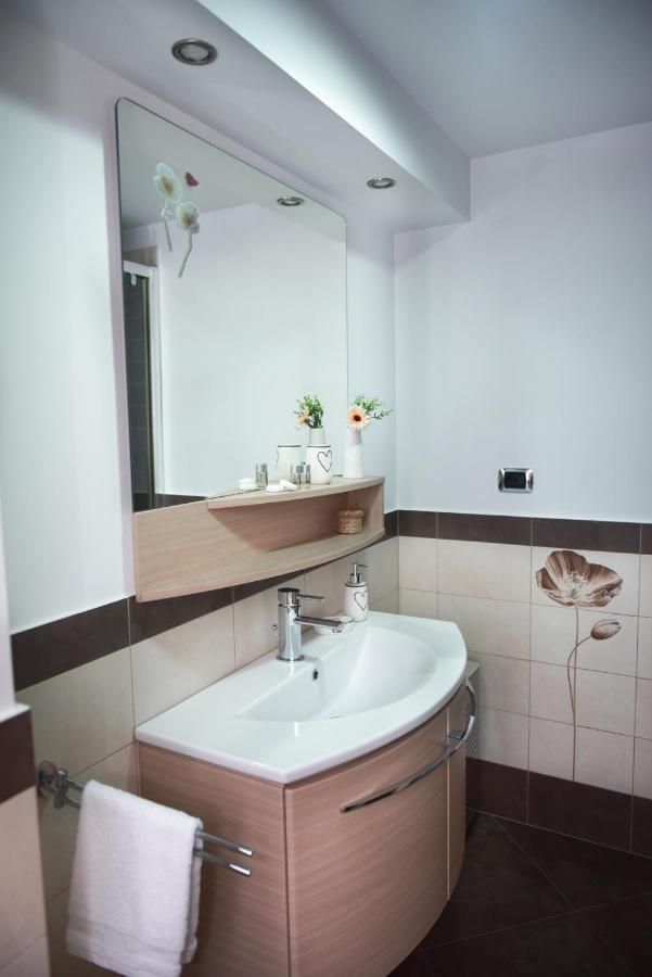 Modern Apartament Făgăraş Exterior foto